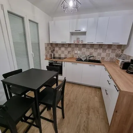 Maison Chaleureuse * Villepinte (Seine-Saint-Denis)